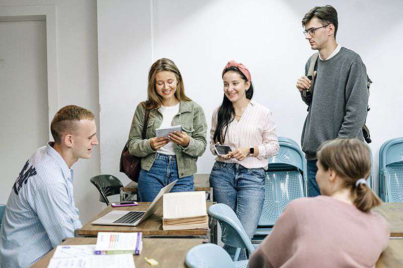 tuition teacher provider in kanpur
